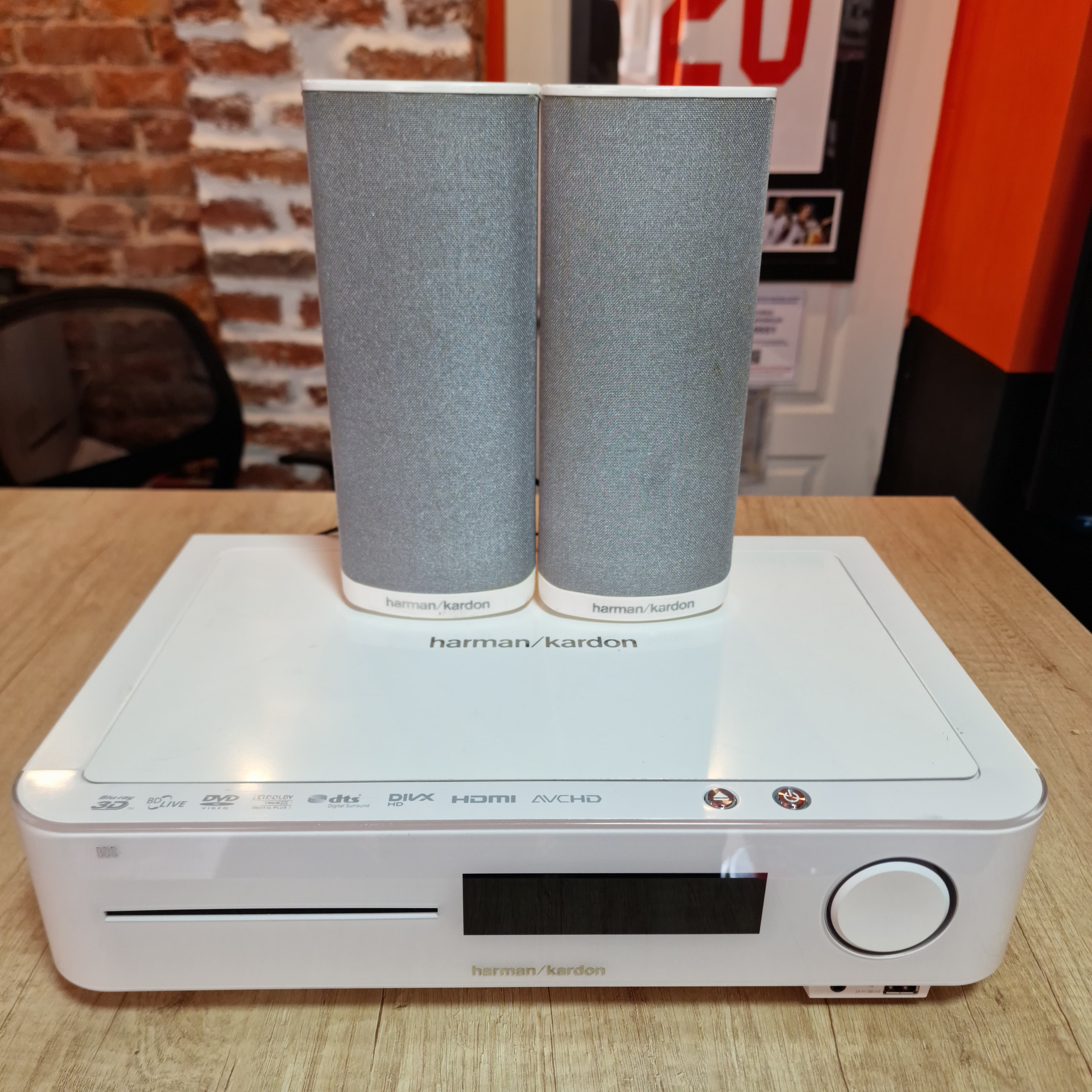 Blu-ray Player Harman Kardon BDS-270, 2.1, 2x Satelit, Lipsa Subwoofer/Telecomanda, HDMI, USB, FM, 3D, White