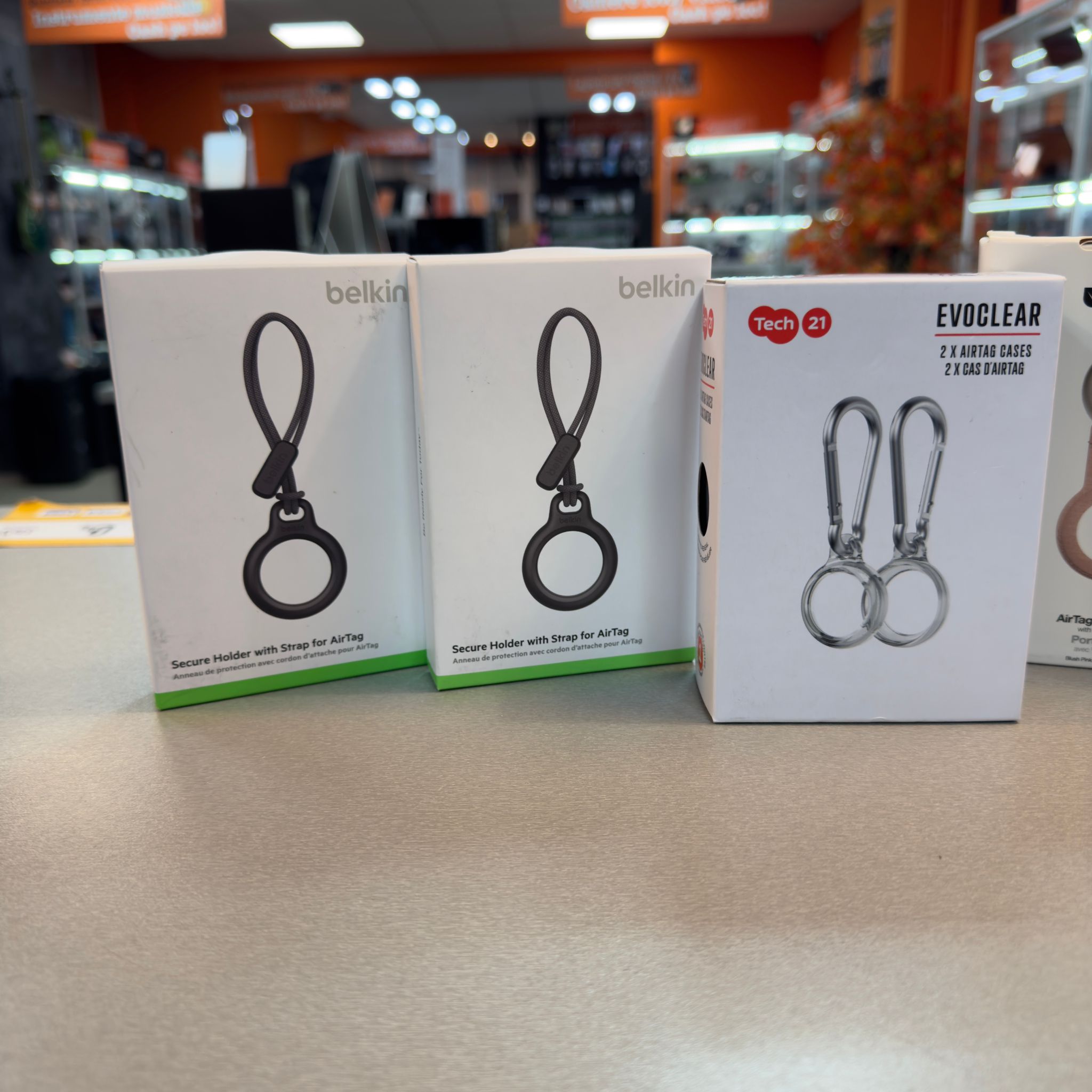 Husa AirTag EvoClear / InCase / Belkin - imagine 3