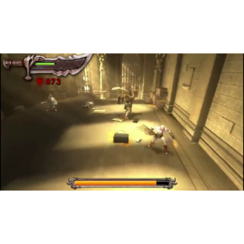 God Of War - Chains Of Olympus - Joc PSP - imagine 2