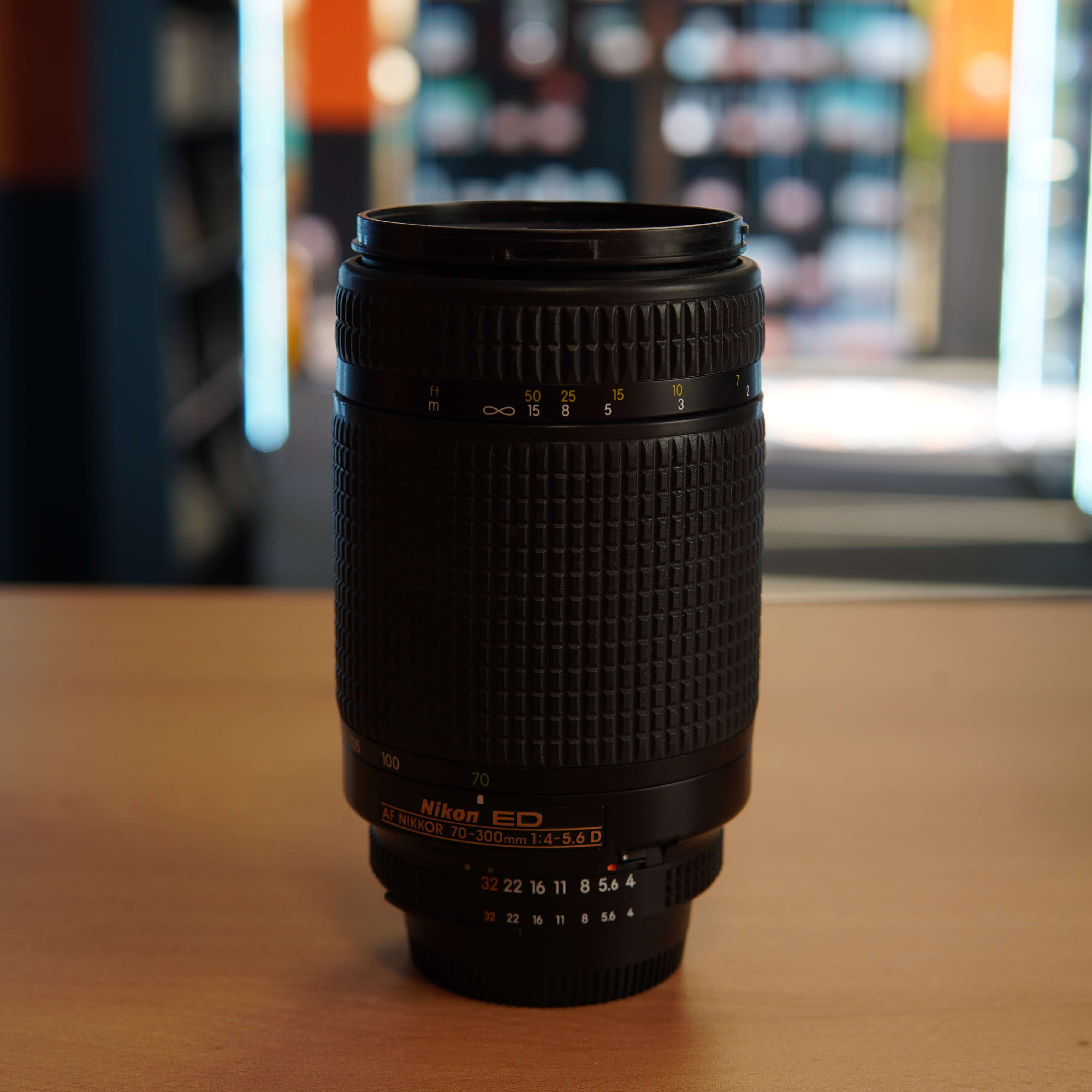 Obiectiv Nikon ED AF Nikkor 70-300mm 1:4-5.6 D, Negru