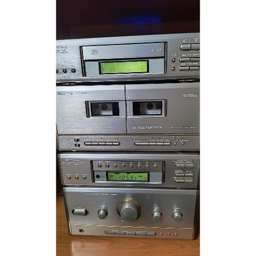 Linie Audio Amplificator Stereo Okano Prestige V 5000RC 160 W+ Tuner T 5000RC AM/FM + CD Player + Double Cassette Deck + Boxe 8 Ohmi 40/80 W, Silver